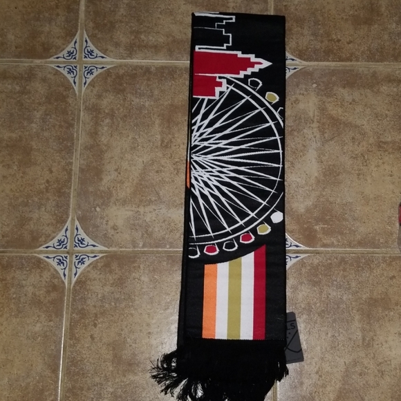 Atlanta United Scarf Fan Designed Limited Edition. - Picture 2 of 6